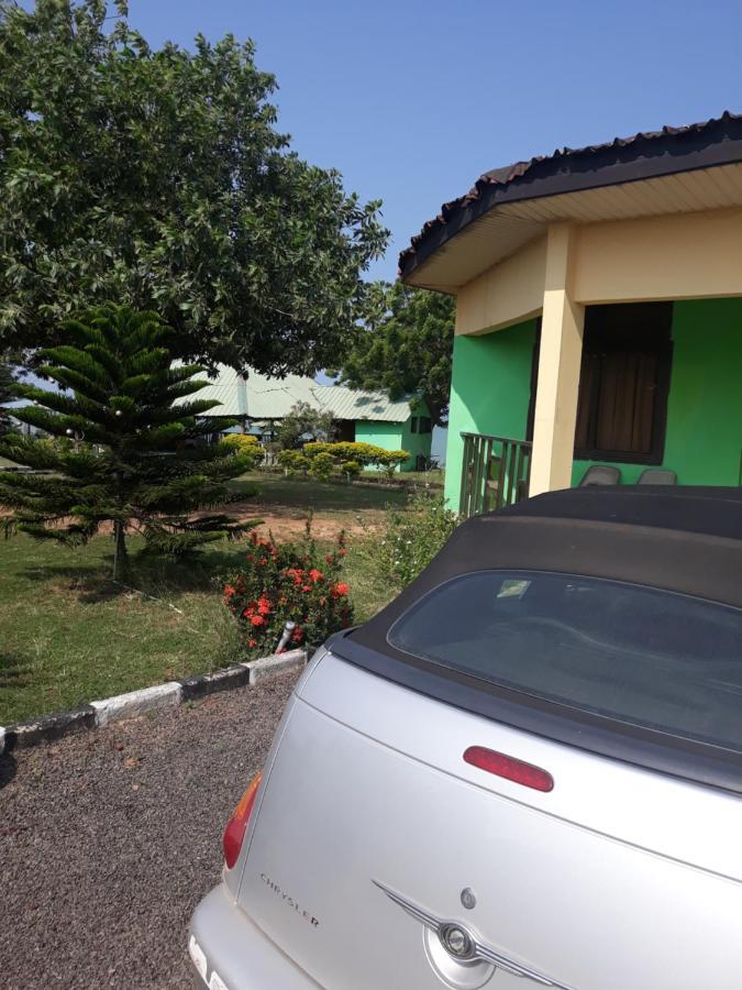 Abuesi Beach Resort Sekondi-Takoradi Екстер'єр фото