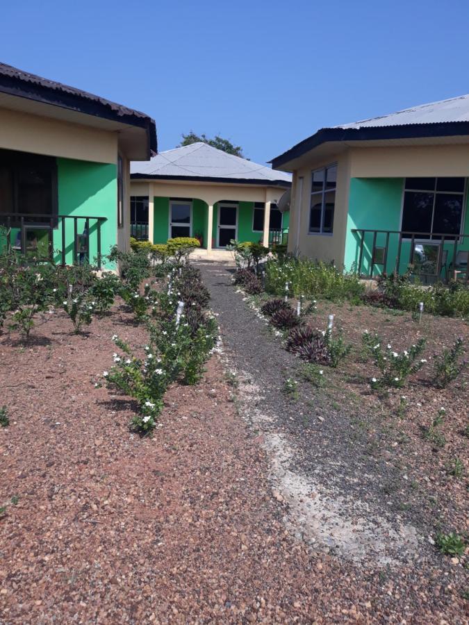 Abuesi Beach Resort Sekondi-Takoradi Екстер'єр фото