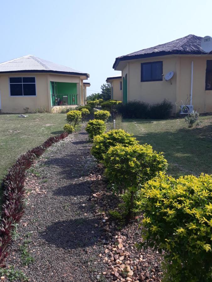 Abuesi Beach Resort Sekondi-Takoradi Екстер'єр фото