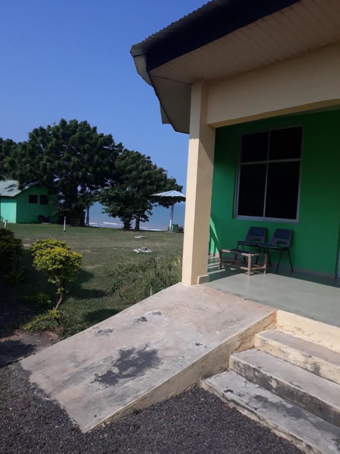 Abuesi Beach Resort Sekondi-Takoradi Екстер'єр фото