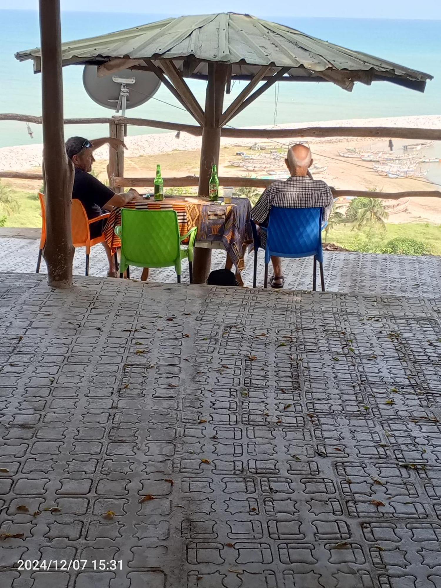 Abuesi Beach Resort Sekondi-Takoradi Екстер'єр фото